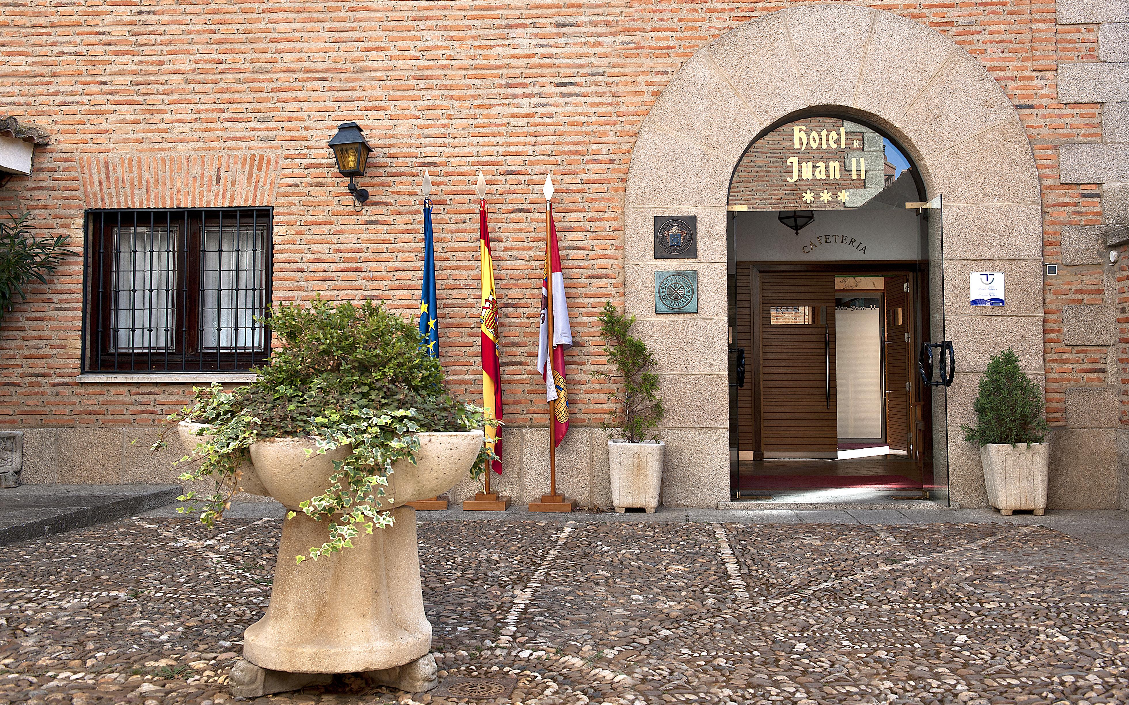 Hospedium Hotel Juan II Toro Kültér fotó