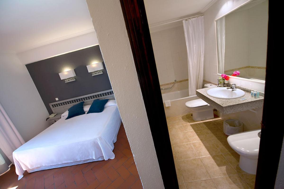 Hospedium Hotel Juan II Toro Kültér fotó