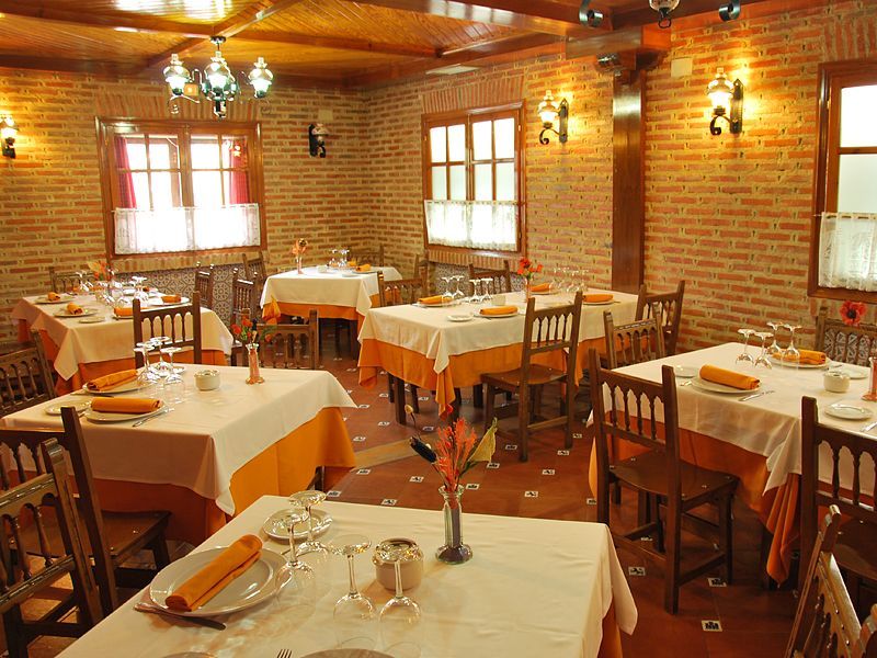 Hospedium Hotel Juan II Toro Kültér fotó